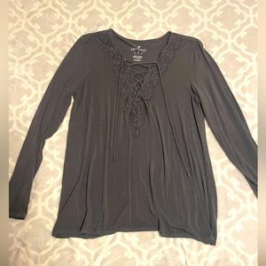 American Eagle women’s soft and sexy gray long sleeve top, size large.